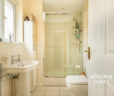 4 bedroom detached house to rent - Photo 4