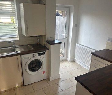 3 bedroom terraced house to rent - Photo 5