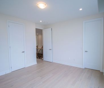 For Lease - 126 Petal Avenue, East Gwillimbury, Ontario - Photo 3