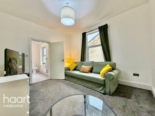 4 bedroom semi-detached house to rent - Photo 1