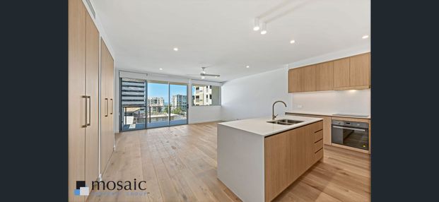 STUNNING COASTAL APARTMENT IN THE HEART OF KINGS BEACH - Photo 1