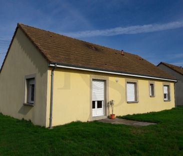 CHATEAU D'ALMENECHES - Pavillon de plain-pied de 85m², - Photo 2