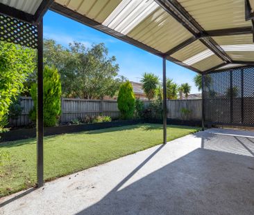 Low Maintenance Family Home in prime location. - Photo 4