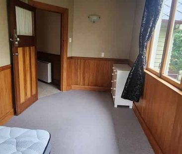 Single furnished Bedroom - Photo 2