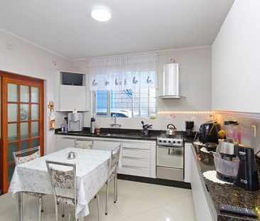 Sobrado com 4 quartos e 315m² para alugar em Jardim Itu, Porto Alegre. - Foto 5