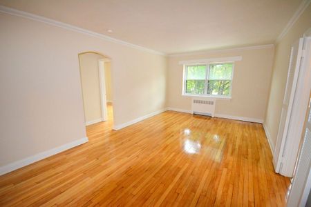 Minutes to Downtown Ottawa and uOttawa! - Photo 4