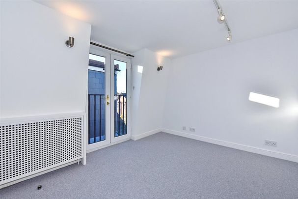 4 bedroom semi-detached house to rent - Photo 1