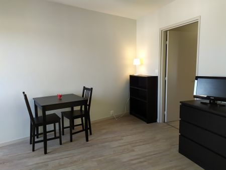 Location Appartement 1 pièce 33m² BOURGES 18000 - Photo 2