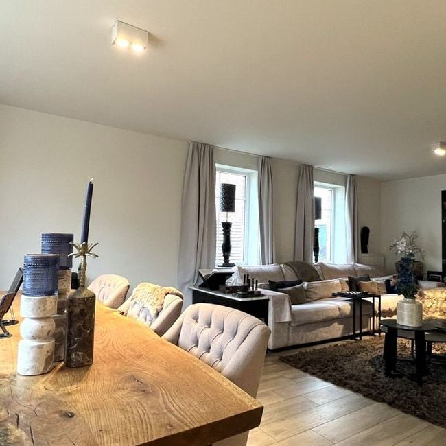 Woning te huur in Ardooie voor € 1.150 met 5 slaapkamers - Photo 1