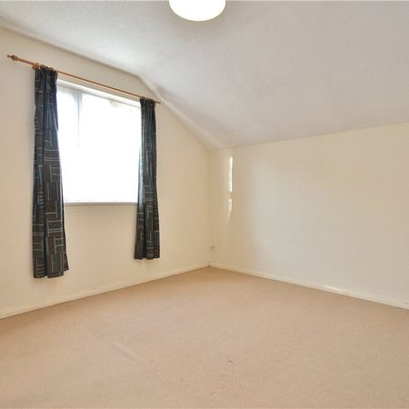 Elder Close, Guildford, Surrey, GU4 7YW - Photo 3