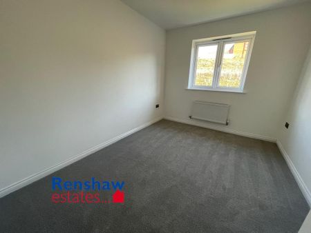 4 bedroom detached house to rent - Photo 4