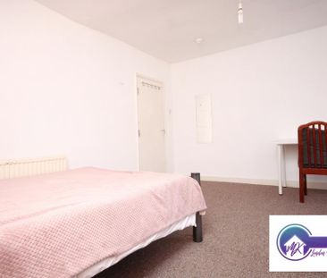 1 Bedroom Room in Flat Share To Rent - Photo 3