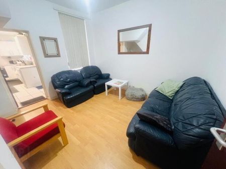 171 Dunluce Avenue, Belfast, BT9 7AX - Photo 2