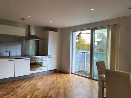 1 Bed Flat, Cityview, SE7 - Photo 4