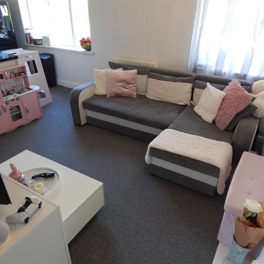 Eathorpe Close, Redditch - Photo 1