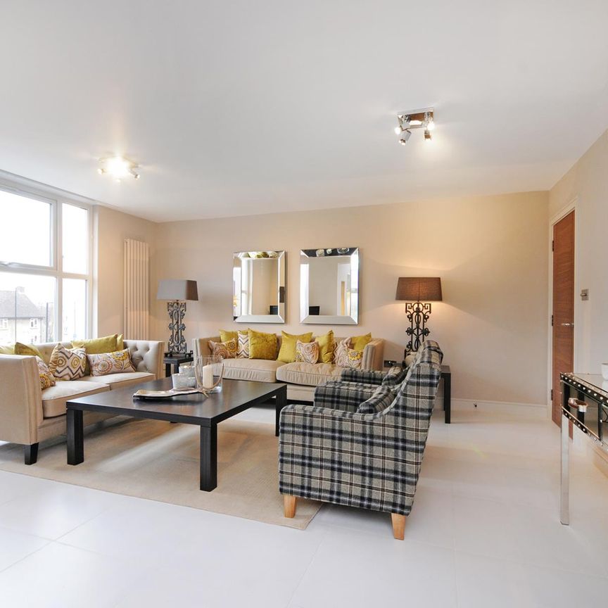 Boydell Court, St. John's Wood Park, London NW8 - Photo 1