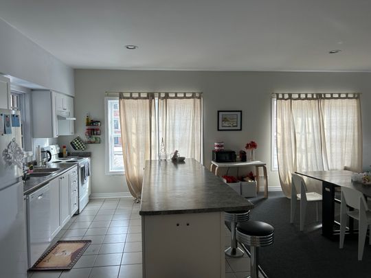 220 Chancellors Way, Guelph - Photo 1