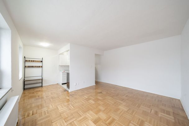 For Lease - 156 Kingston Road Unit# 307, Toronto, Ontario - Photo 1