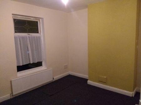 3 Bed Terraced House, Dundas Road, S9 - Photo 4