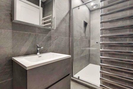 3 bedroom apartment to rent - Photo 5