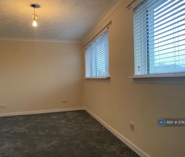 3 bedroom end of terrace house to rent - Photo 3