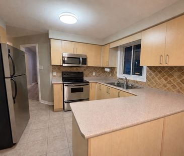 For Lease - 10 Stephanie Lane, Barrie, Ontario - Photo 6