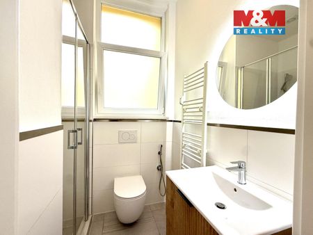 Pronájem bytu 2+kk 45 m² - Fotografie 4