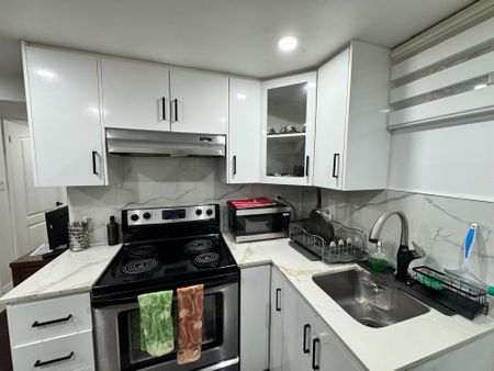 For Lease - 3847 Morning Star Drive, Mississauga, Ontario - Photo 5