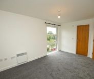 2 bed Apartment - Duplex for Rent - Photo 3