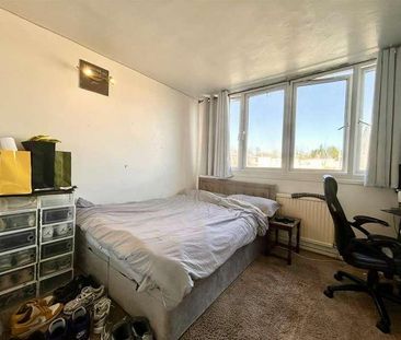 Northbrooks, Harlow, CM19 - Photo 4