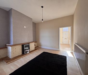 3 bedroom terraced house to rent - Photo 6