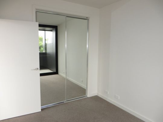 **APPLICATION APPROVED**UNIQUE ONE BEDROOM APARTMENT WITH LARGE BALCONY - Photo 1