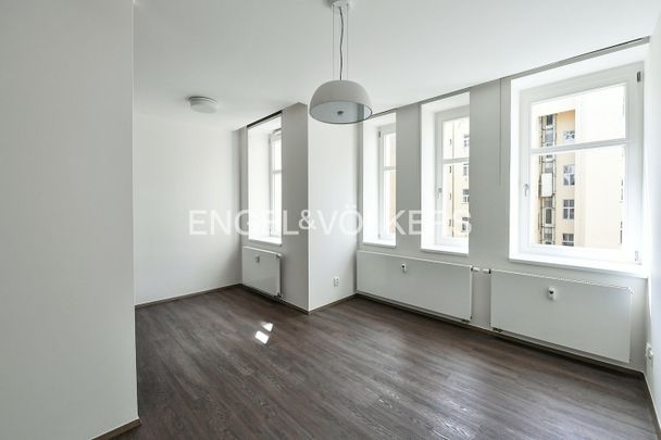 Pronájem bytu 1+kk 30 m² - Photo 1