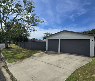 2 Lomond Close, Edge Hill QLD 4870 - House For Rent | Domain - Photo 1