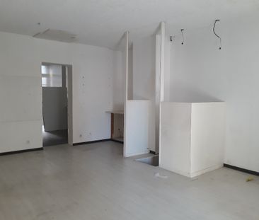 LOCAL REFAIT EN HYPER CENTRE VILLE - Photo 3