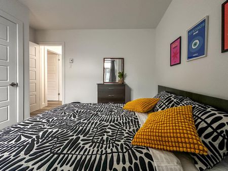 Unit 206: Entire unit - Photo 3