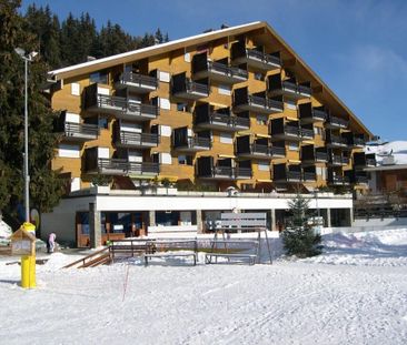 Studio for rent by the week on the pedestrian village square - Photo 5