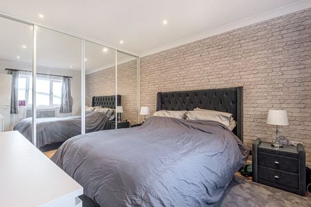 Brook Street, TRING - Photo 2