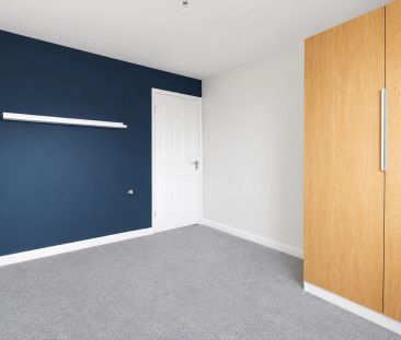 Debenham Crescent, STOKE-ON-TRENT - Photo 6