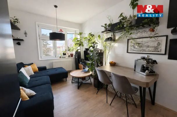 Pronájem bytu 2+kk v Praze, ul. Levá - Fotografie 1