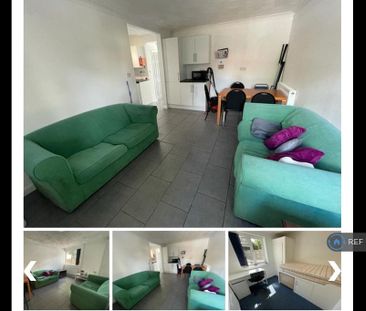 1 bedroom in a house share to rent - Photo 2