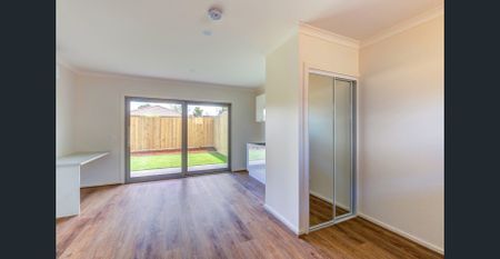 Spacious Studio Apartment - Photo 3