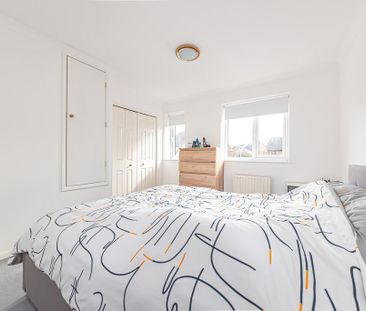 2 bedroom semi-detached house to rent - Photo 3
