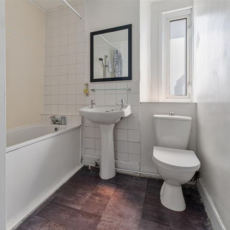 Oakfield Place, Clifton, Bristol - Photo 3