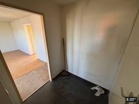 Generalsanierte 1,5-Zimmer Wohnung mit Einbauküche - Foto 2