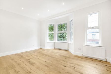 4 bedroom terraced house to rent - Photo 4