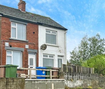 21 Ridgeway Street, Lisburn, BT28 1BY - Photo 2