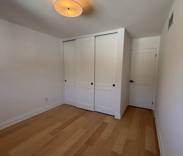 For Lease - 851 Sweetwater Crescent, Mississauga, Ontario - Photo 5