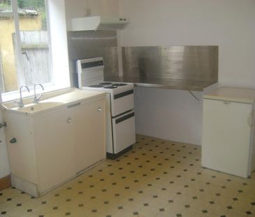 2 bedroom cottage to rent - Photo 1