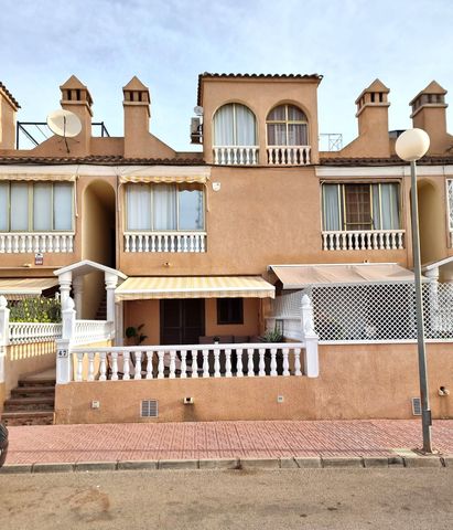 Ground Floor Bungalow for Short Term Rental in Punta Prima - Photo 5